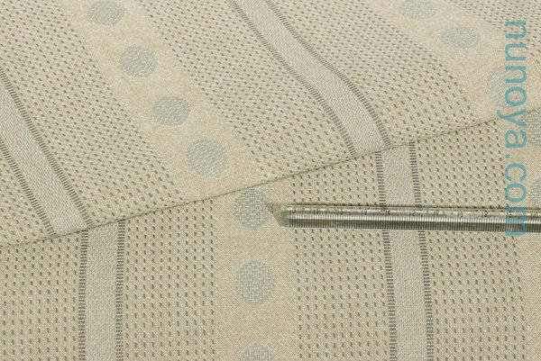 Geometric traditional motifs - Beige - Yarn dyed woven cotton